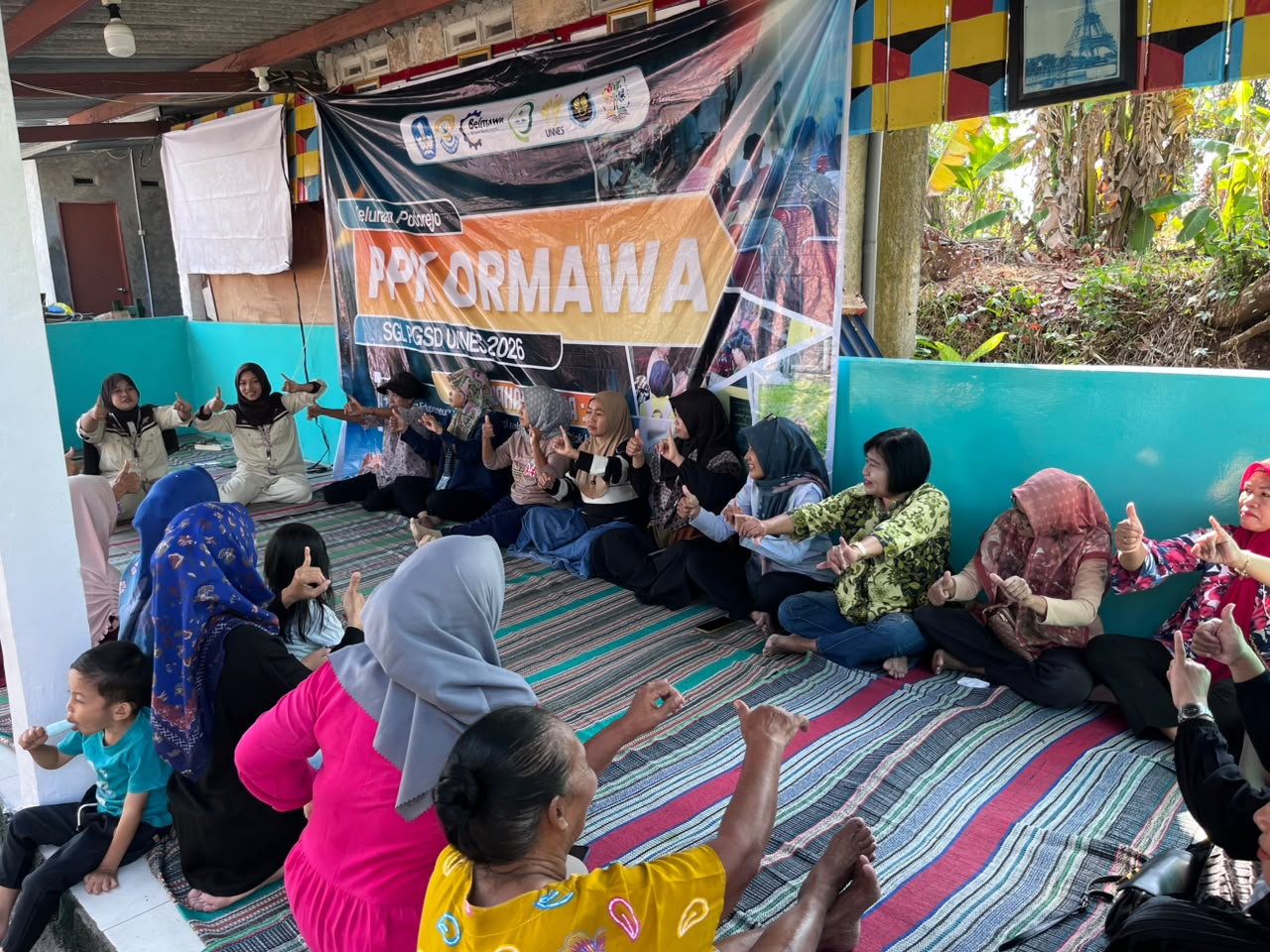 UNNES Perkuat Pemberdayaan Lansia melalui Keterampilan Produktif di Podorejo